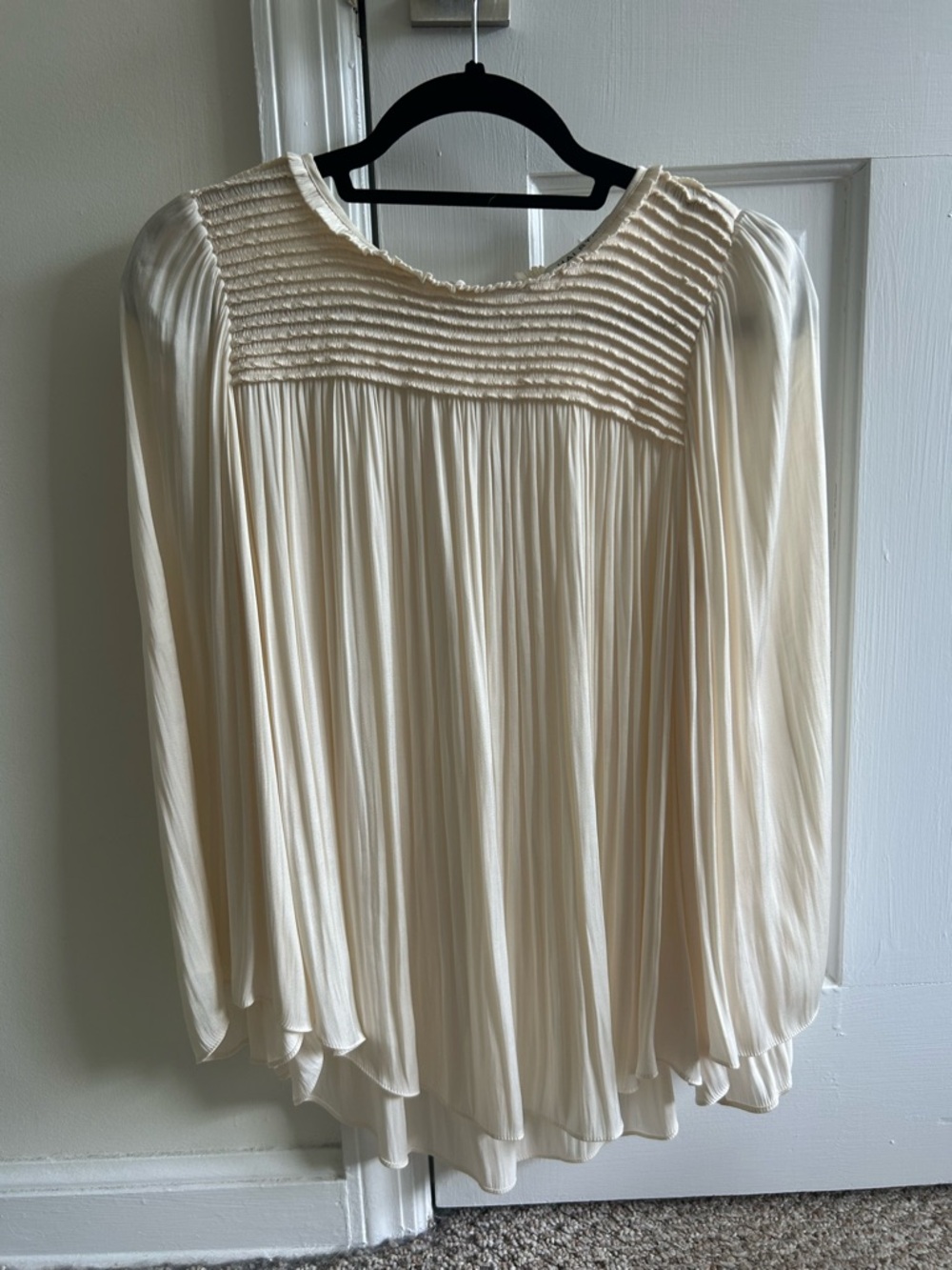 Halston Heritage Cream Pleated Long-Sleeve Blouse